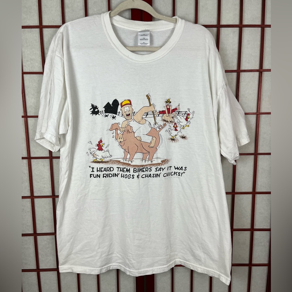 Vintage Funny Redneck Riding Hogs Chasing Chicks T-Shirt